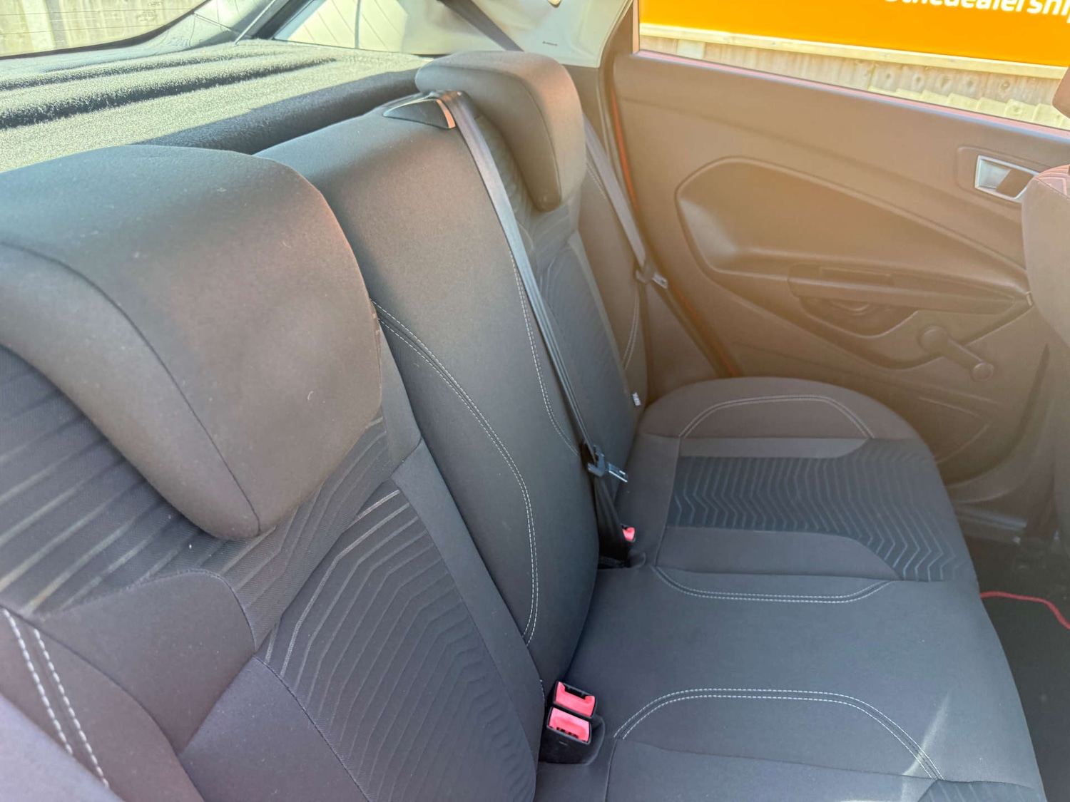 Used Ford Fiesta 2015 for sale - 78152399: Photo 16