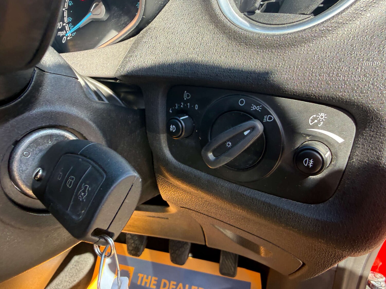 Used Ford Fiesta 2015 for sale - 78152399: Photo 27