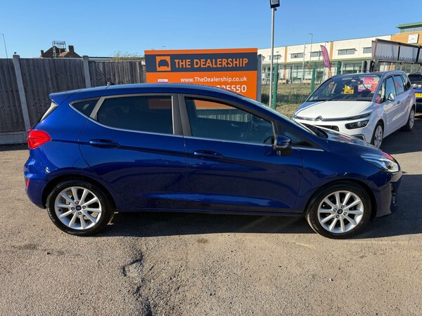 Used Ford Fiesta 2017 for sale - 76184931: Photo 4