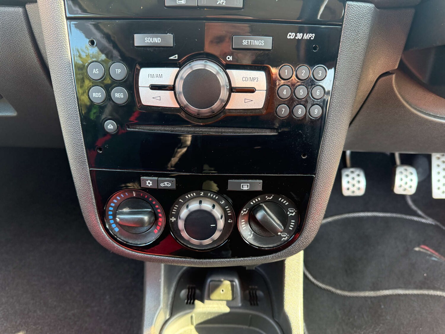 Used Vauxhall Corsa 2012 for sale - 78225845: Photo 16