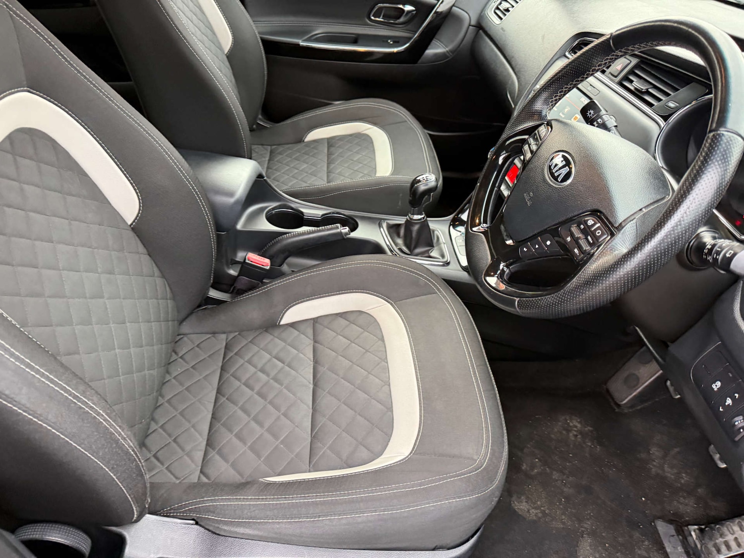 Used Kia Ceed 2018 for sale - 76663151: Photo 23