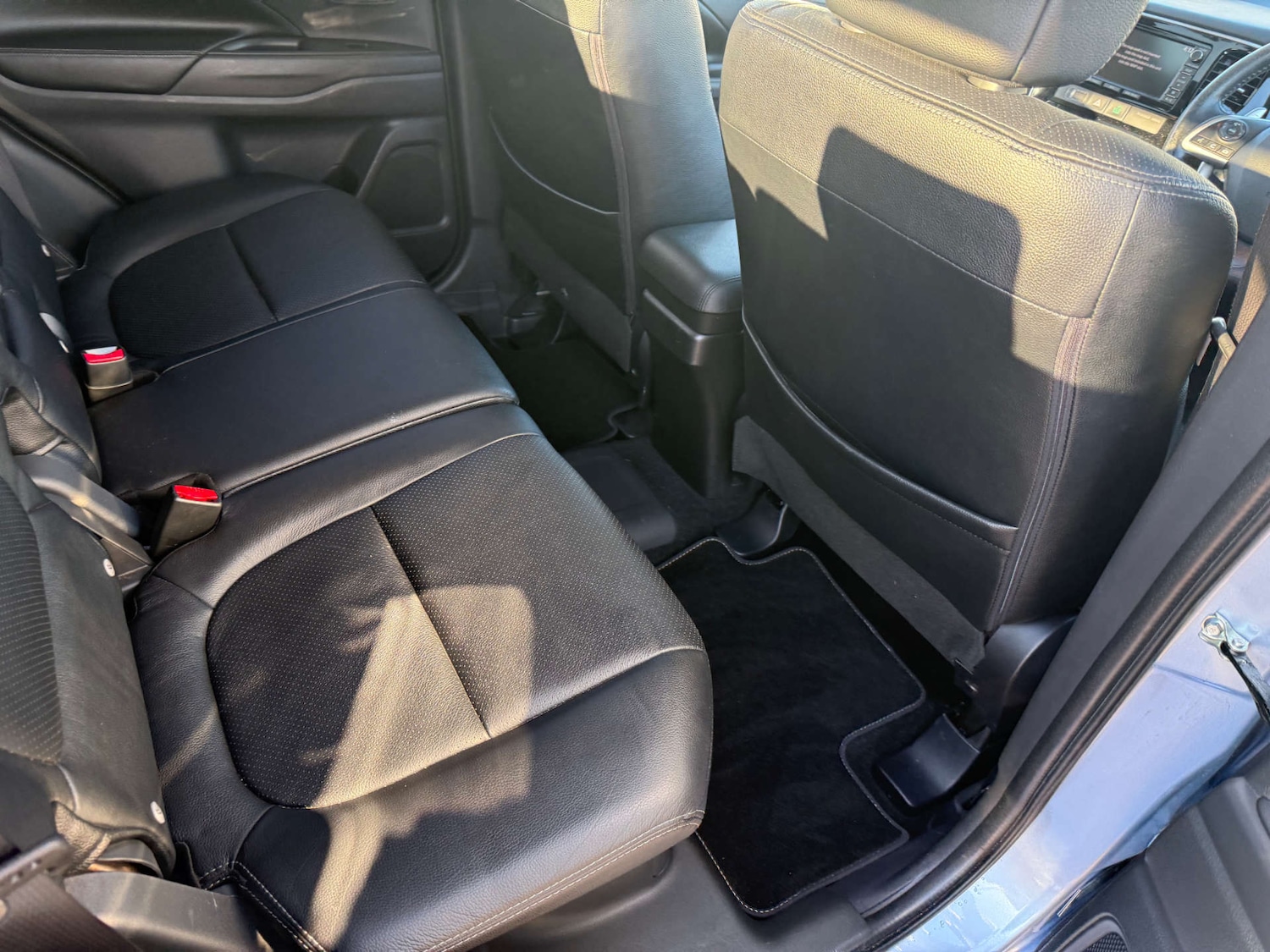 Used Mitsubishi Outlander 2015 for sale - 77821595: Photo 22