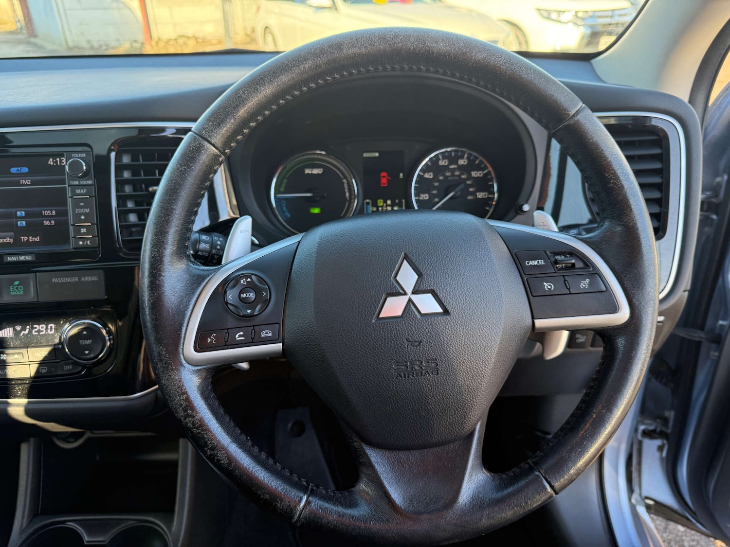 Used Mitsubishi Outlander 2015 for sale - 77821595: Photo 32