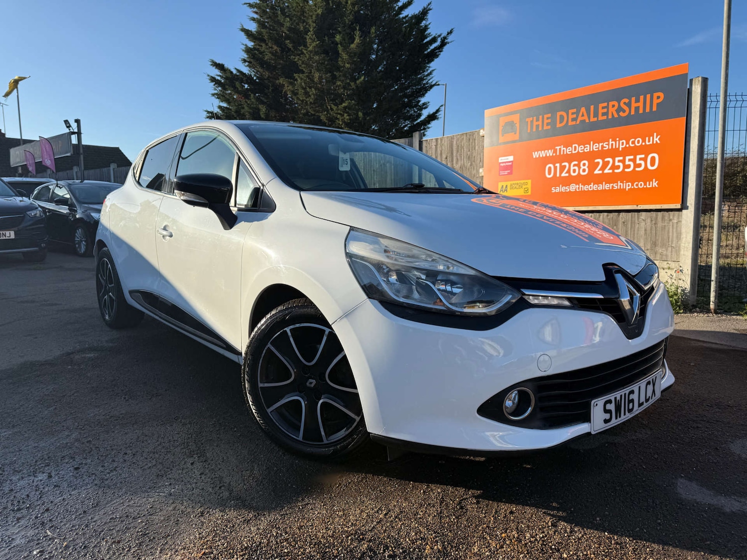 Used Renault Clio 2016 for sale - 76651363: Photo 1