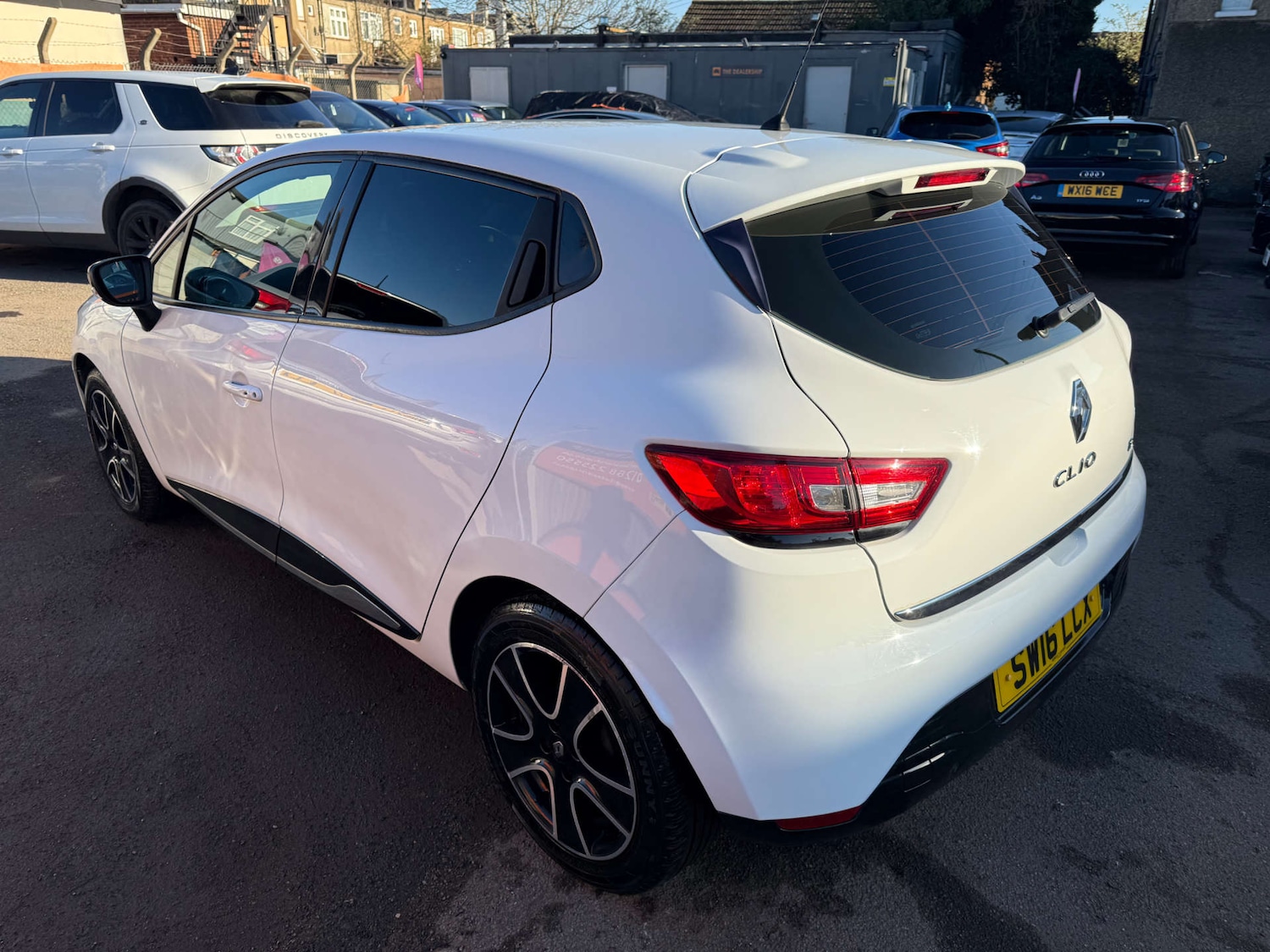 Used Renault Clio 2016 for sale - 76651363: Photo 10