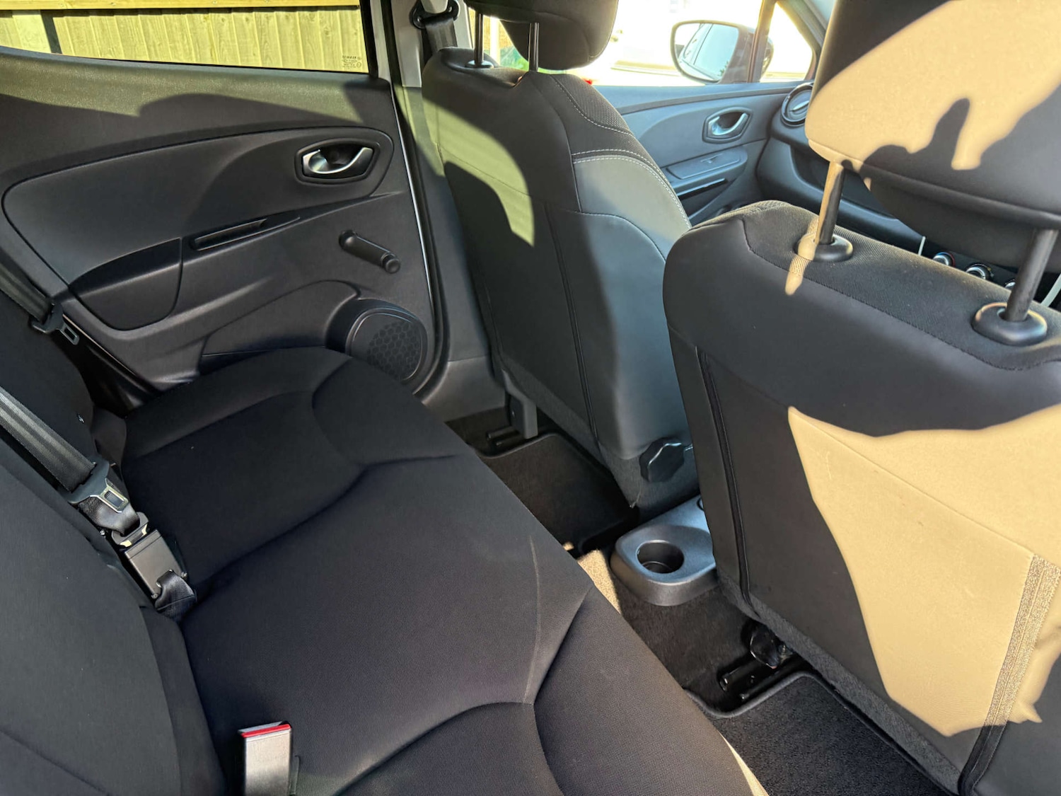 Used Renault Clio 2016 for sale - 76651363: Photo 15