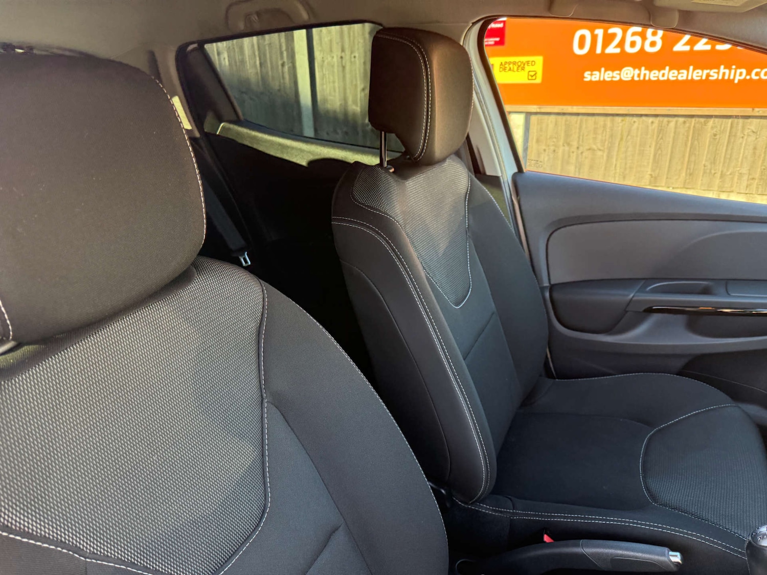 Used Renault Clio 2016 for sale - 76651363: Photo 25