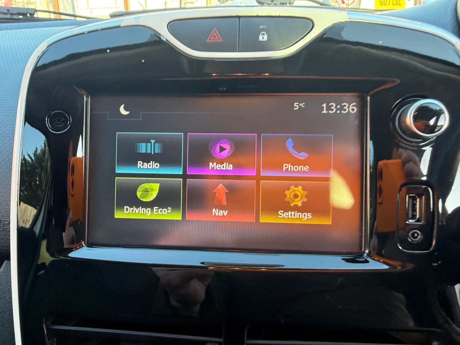 Used Renault Clio 2016 for sale - 76651363: Photo 30