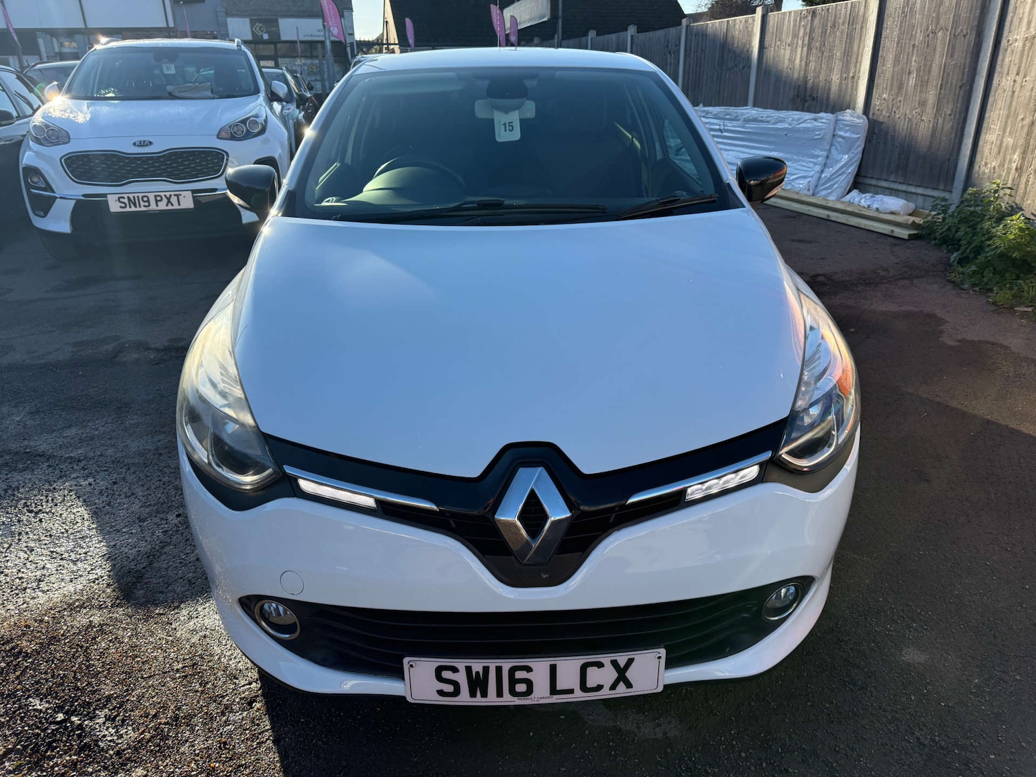 Used Renault Clio 2016 for sale - 76651363: Photo 4