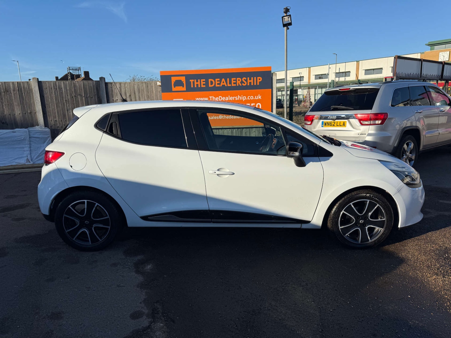 Used Renault Clio 2016 for sale - 76651363: Photo 8