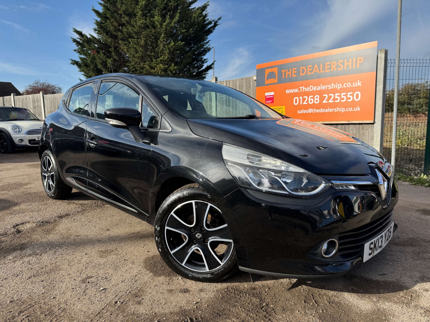Used Renault Clio 2013 for sale - 76526169: Photo 1