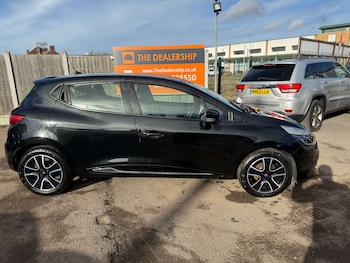 Used Renault Clio 2013 for sale - 76526169: Photo