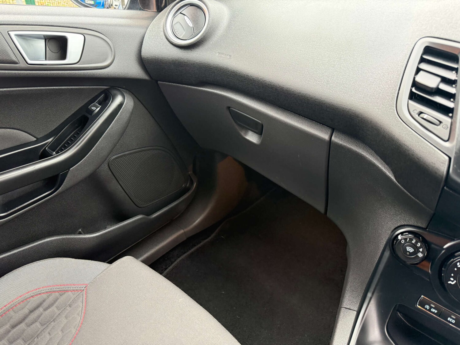 Used Ford Fiesta 2017 for sale - 77594865: Photo 31