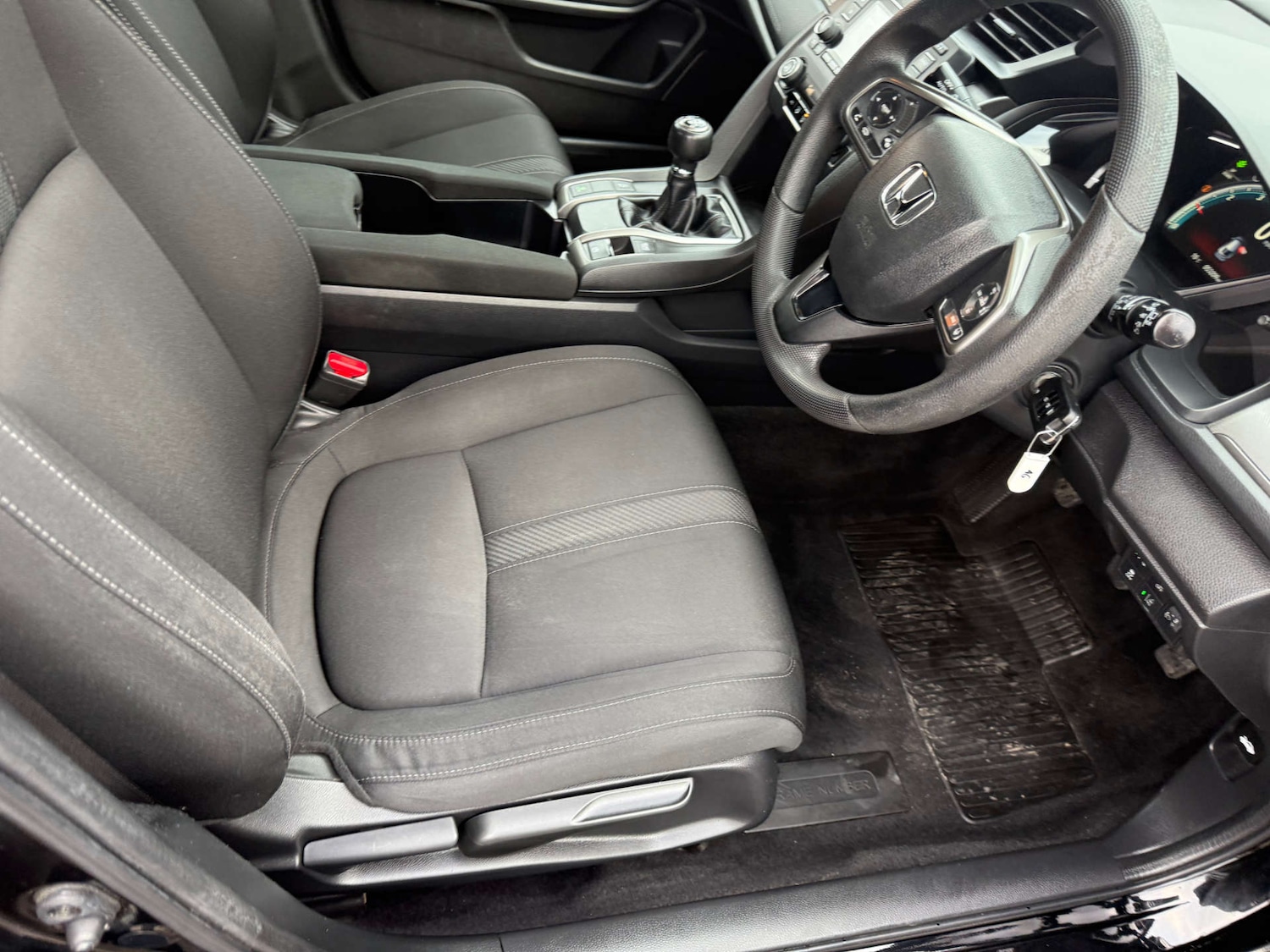 Used Honda Civic 2018 for sale - 76595227: Photo 30