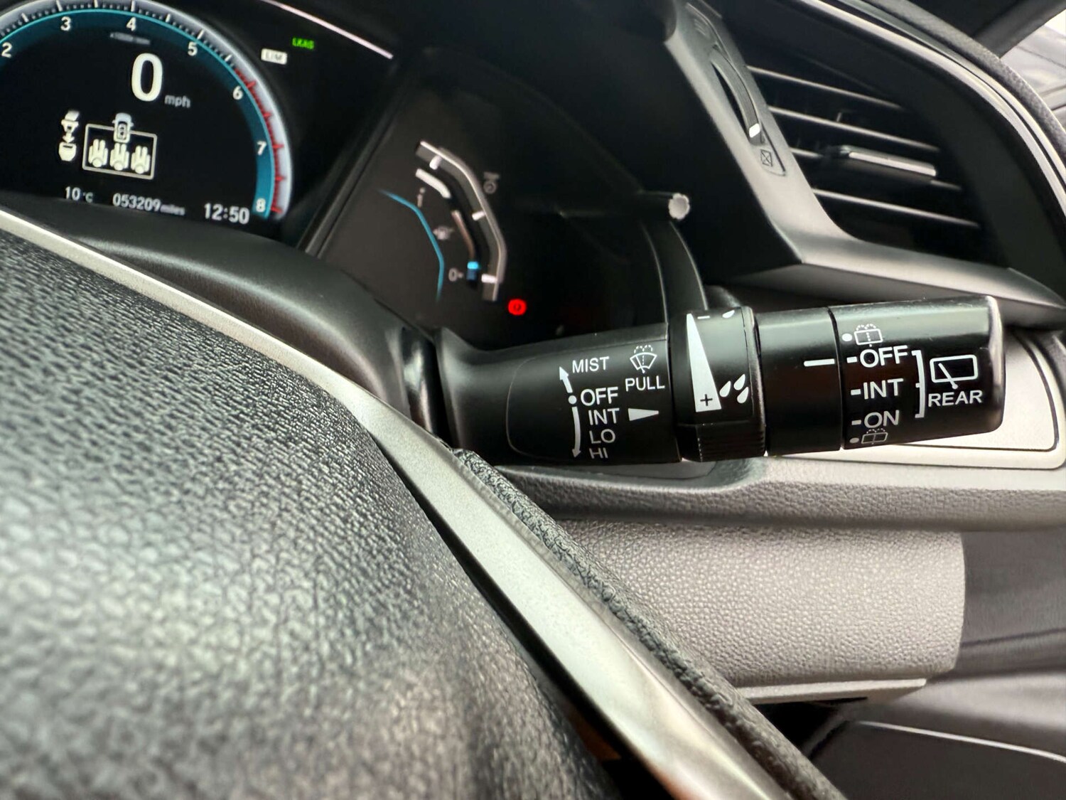 Used Honda Civic 2018 for sale - 76595227: Photo 34