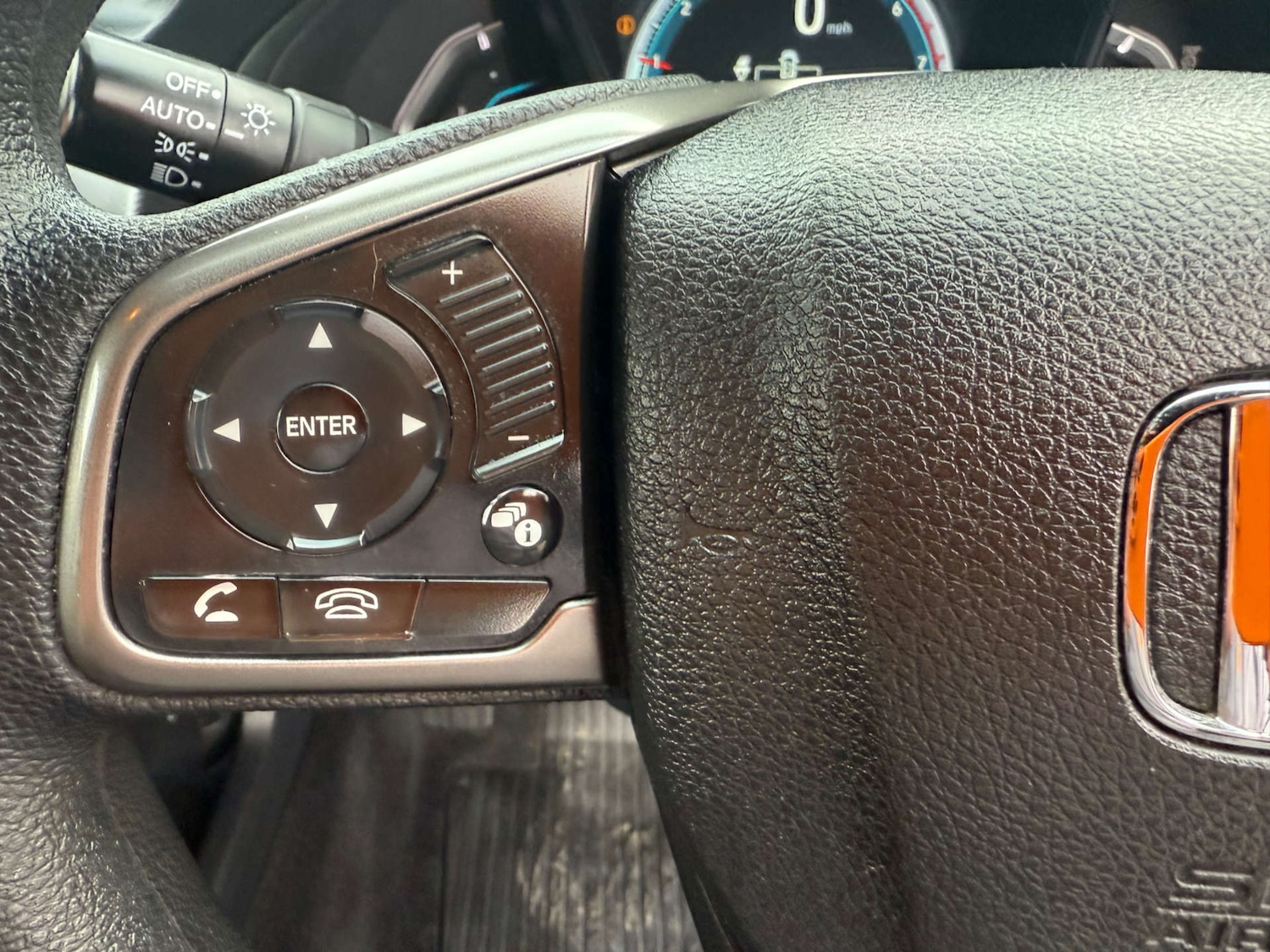 Used Honda Civic 2018 for sale - 76595227: Photo 35