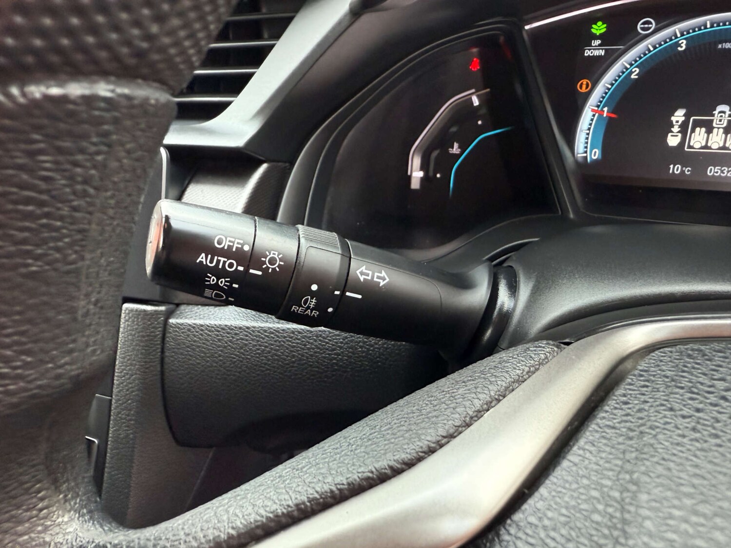 Used Honda Civic 2018 for sale - 76595227: Photo 39