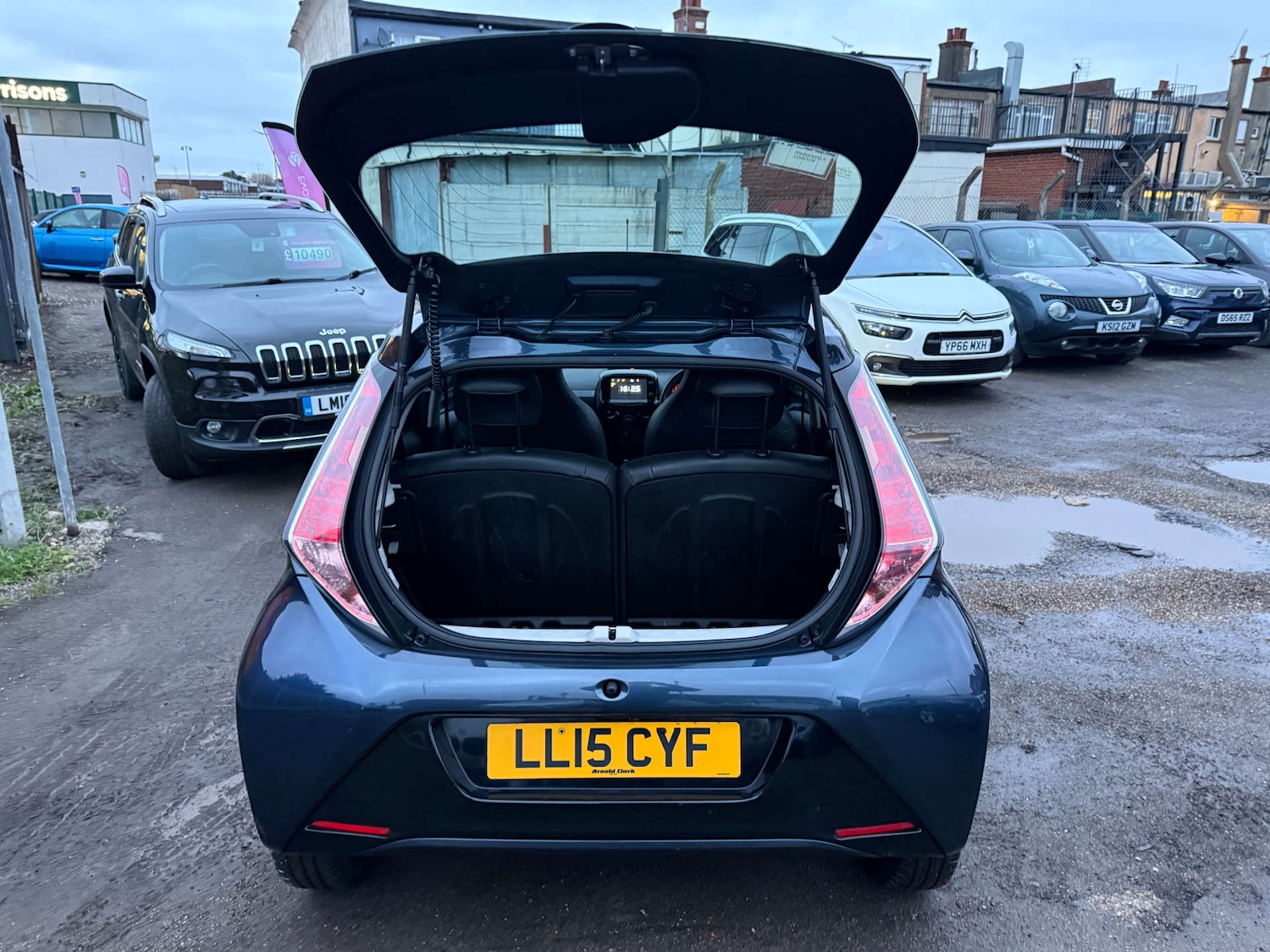 Used Toyota AYGO 2015 for sale - 77392230: Photo 12