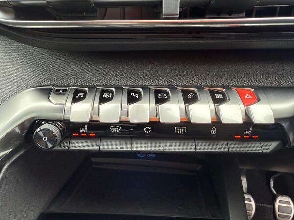 Used Peugeot 3008 2019 for sale - 76194663: Photo 41