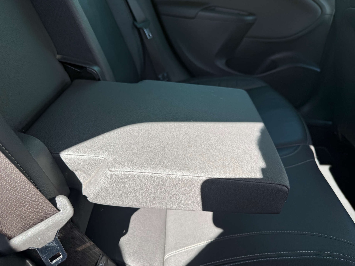 Used Vauxhall Astra 2017 for sale - 78140422: Photo 23