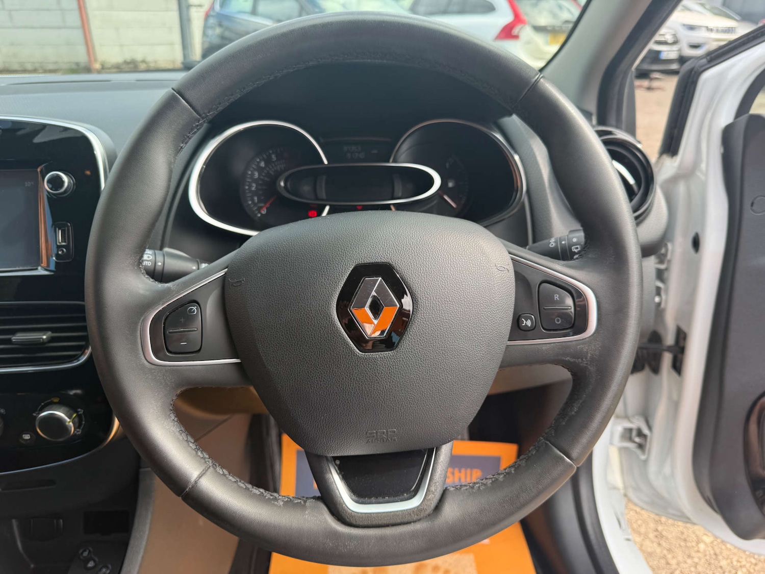 Used Renault Clio 2017 for sale - 78219423: Photo 24