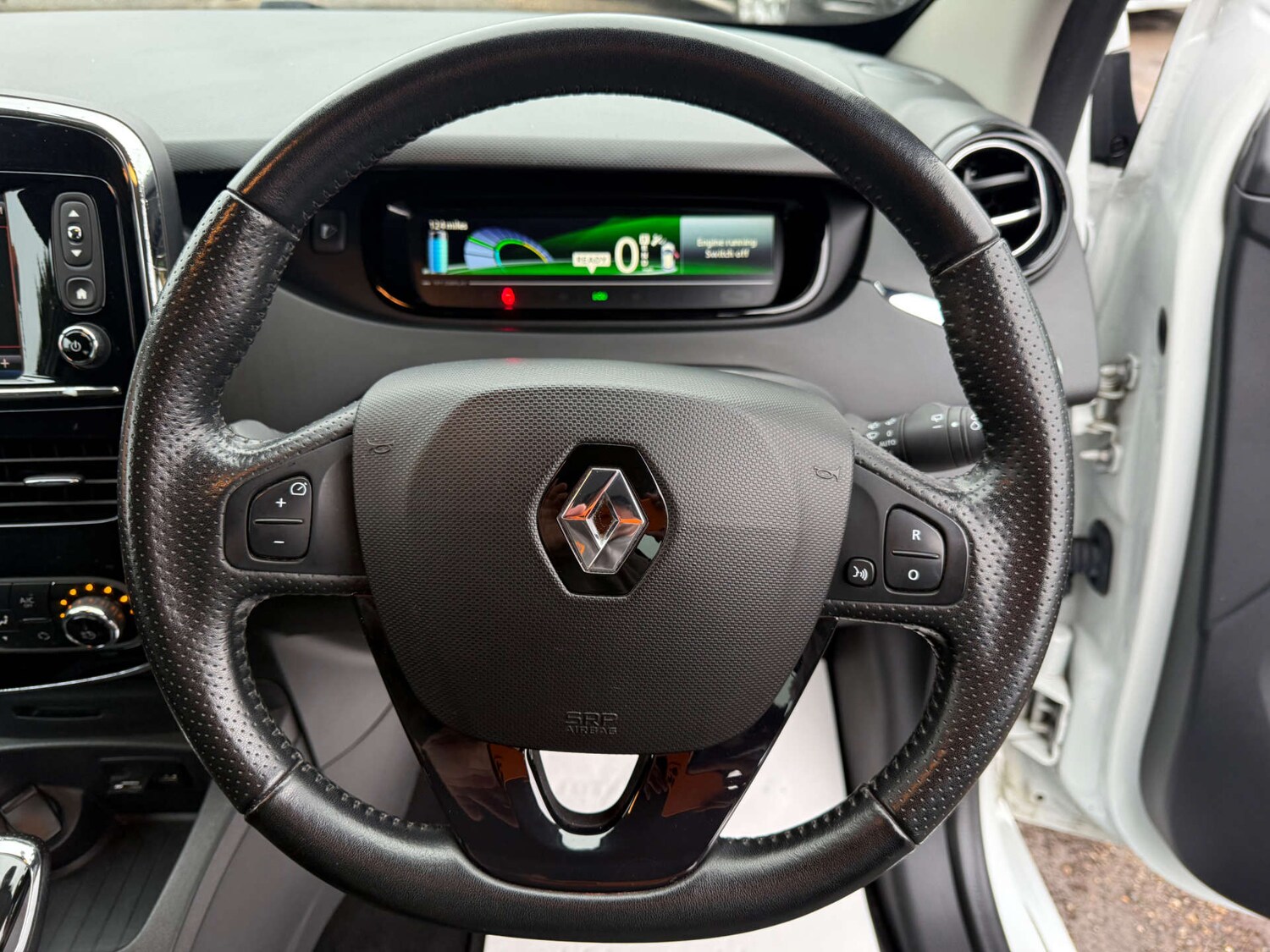 Used Renault Zoe 2018 for sale - 77475130: Photo 24