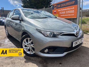 Used Toyota Auris 2017 for sale - 78851455: Photo