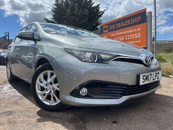 Used Toyota Auris 2017 for sale - 78851455: Photo