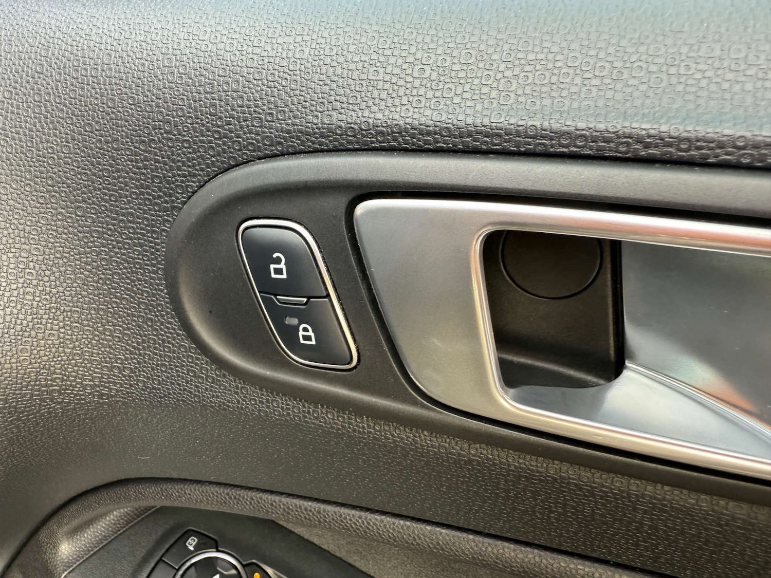 Used Ford Ecosport 2018 for sale - 76558390: Photo 25