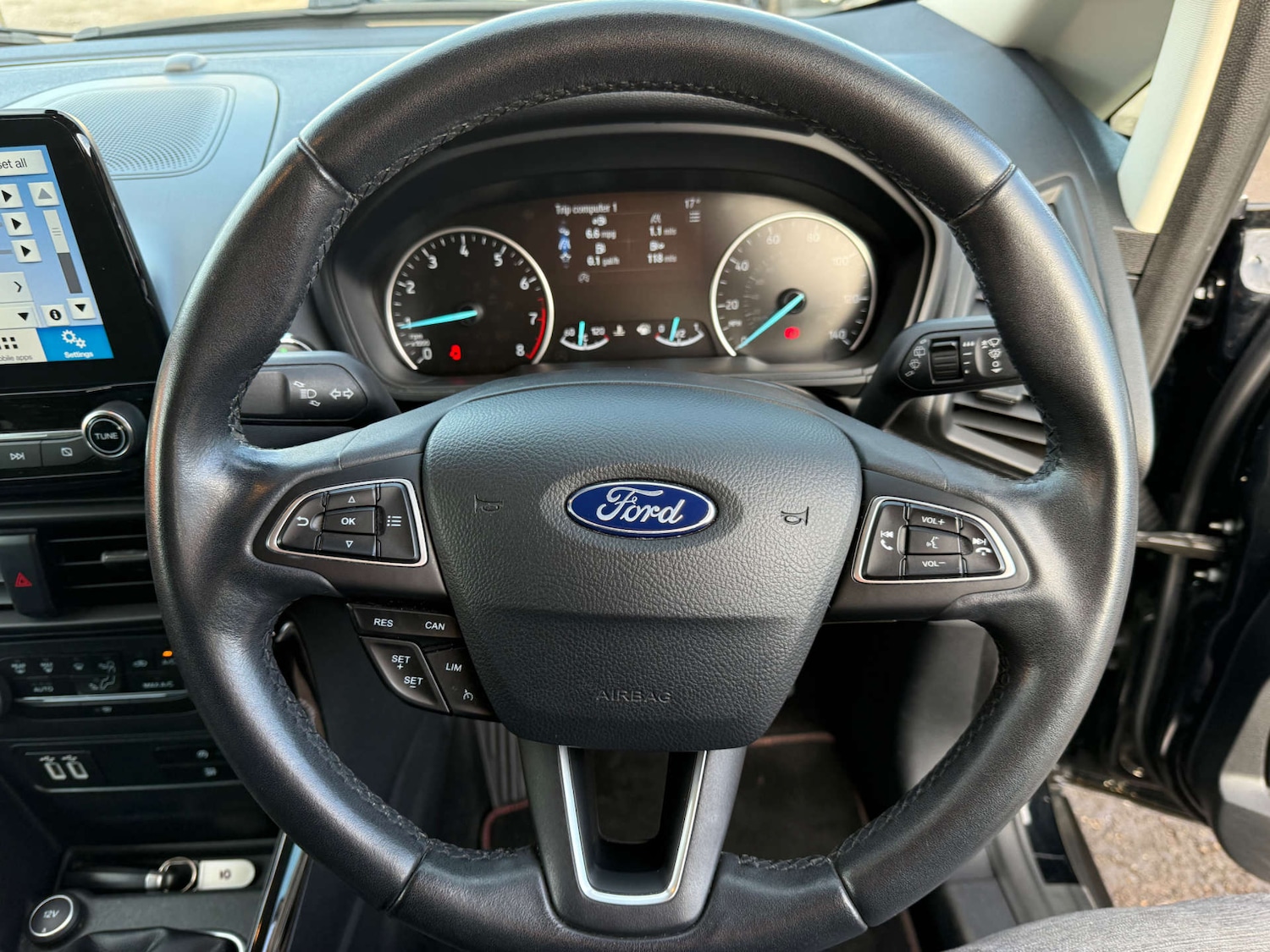 Used Ford Ecosport 2018 for sale - 76558390: Photo 31