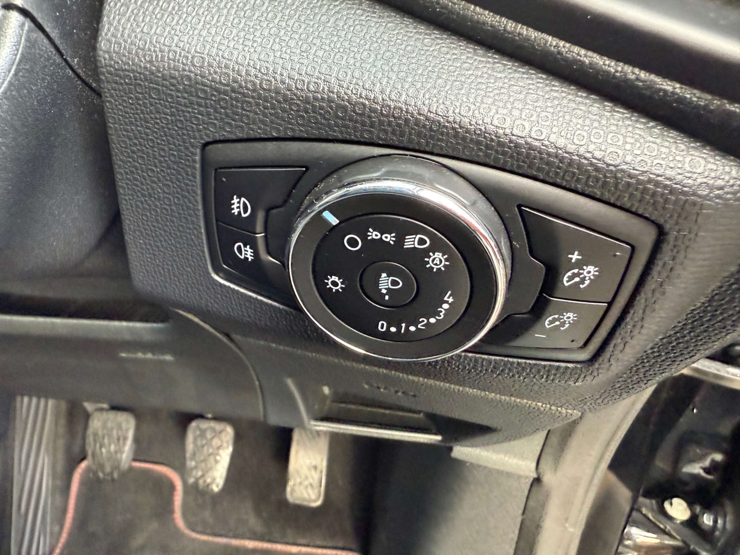 Used Ford Ecosport 2018 for sale - 76558390: Photo 32