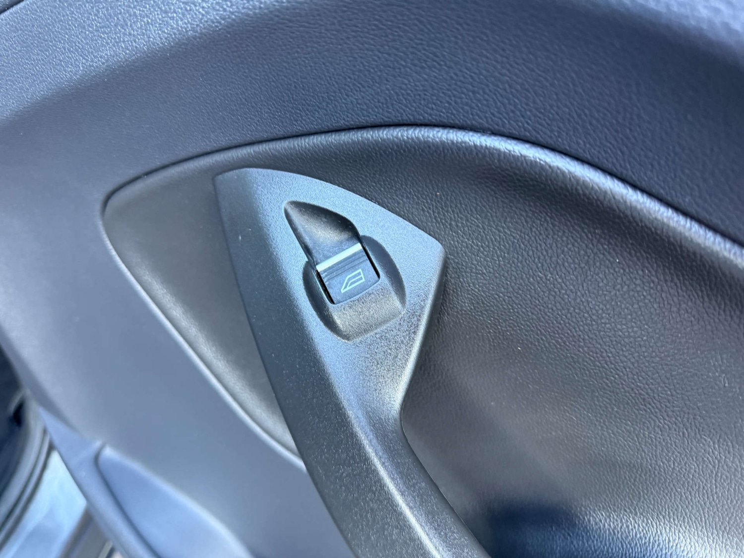 Used Ford Kuga 2016 for sale - 76757915: Photo 17