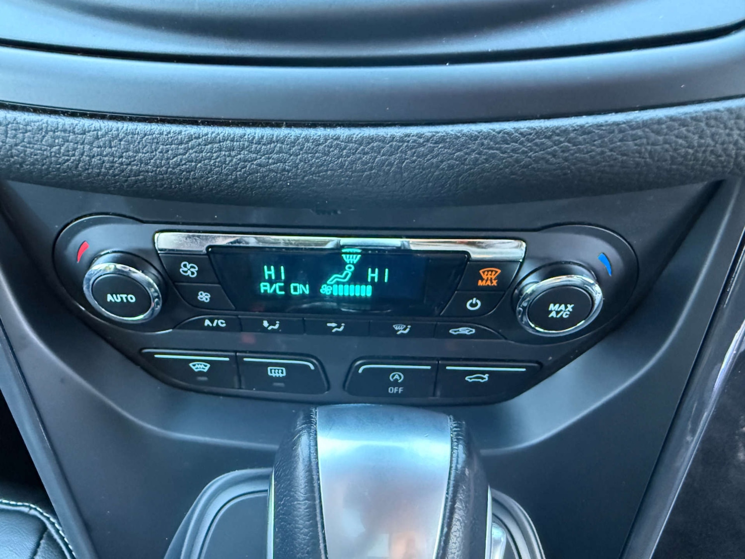 Used Ford Kuga 2016 for sale - 76757915: Photo 41