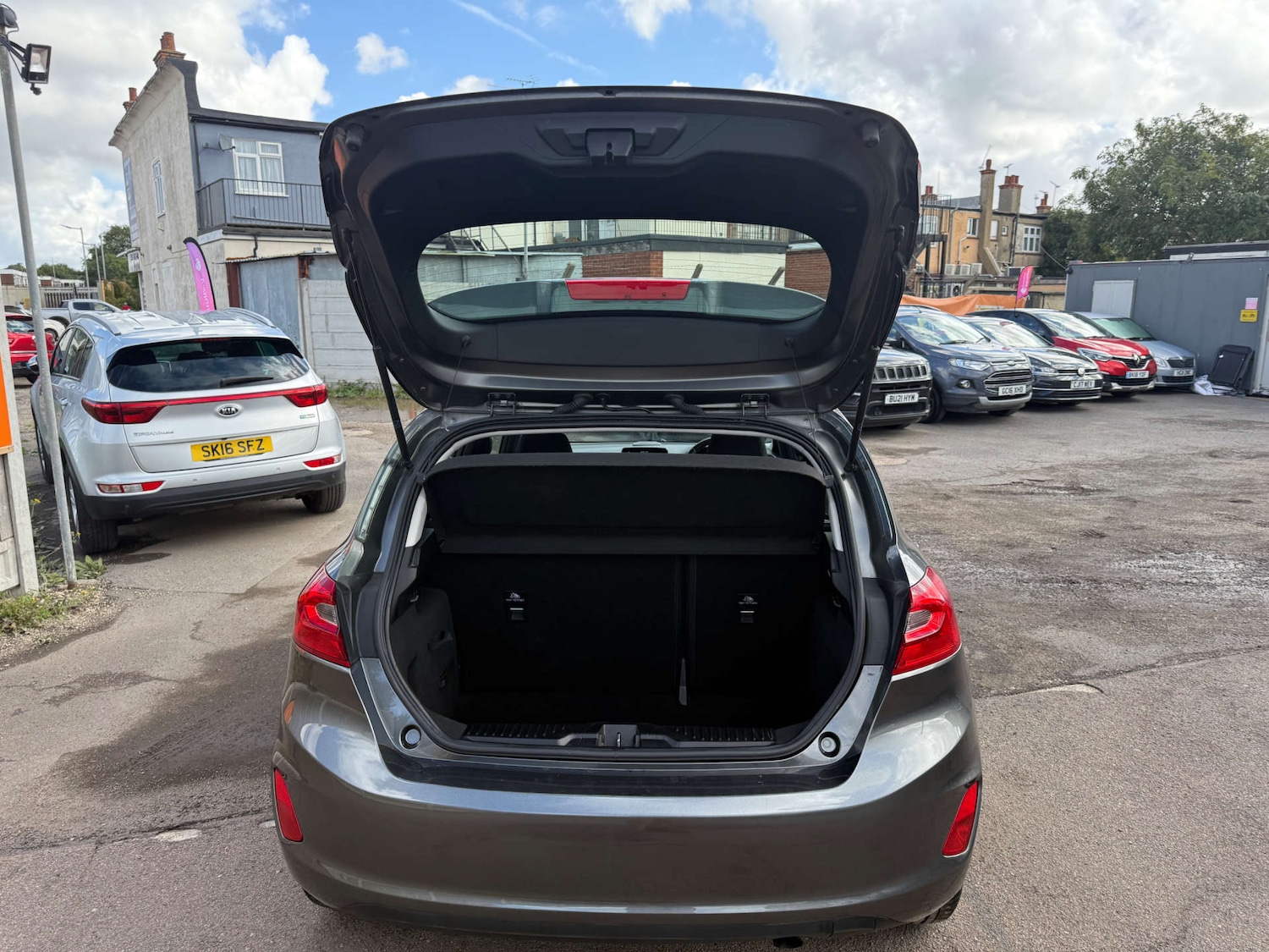 Used Ford Fiesta 2018 for sale - 76363529: Photo 14