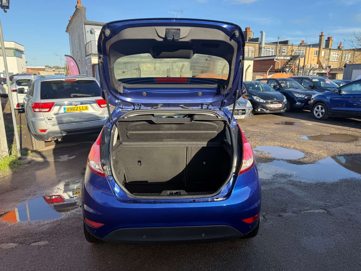 Used Ford Fiesta 2015 for sale - 76830151: Photo 15