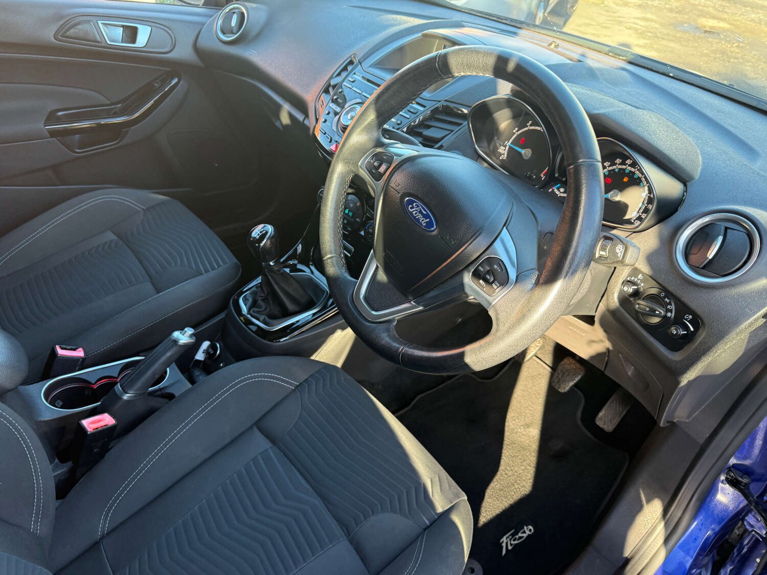 Used Ford Fiesta 2015 for sale - 76830151: Photo 19