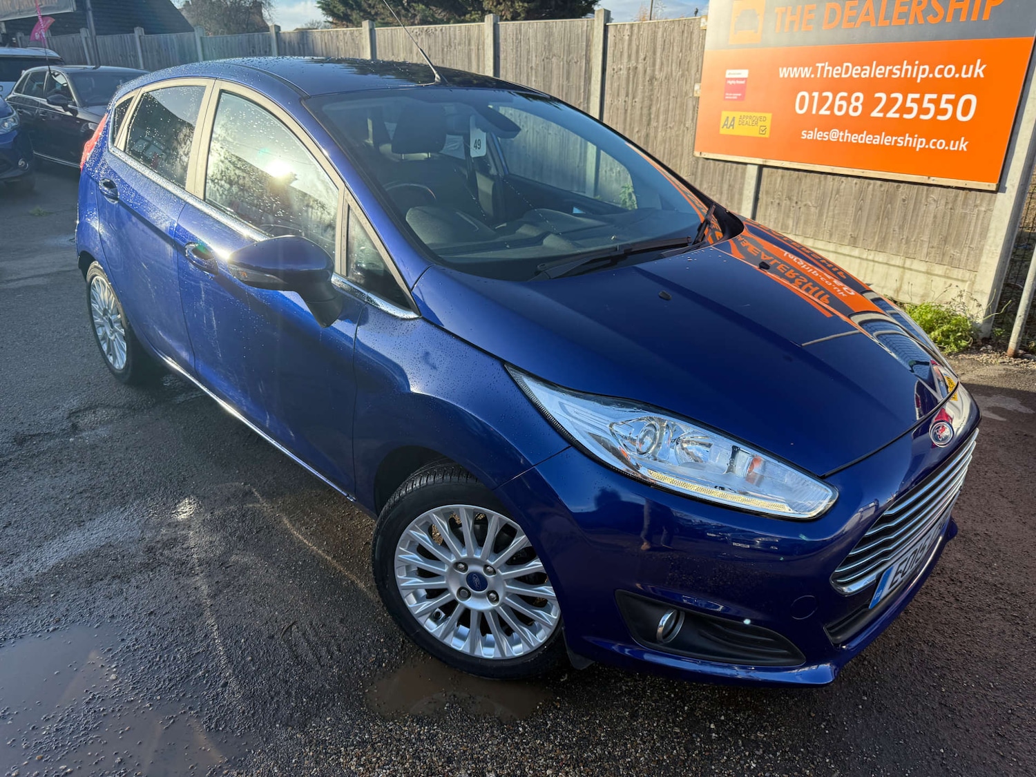 Used Ford Fiesta 2015 for sale - 76830151: Photo 2