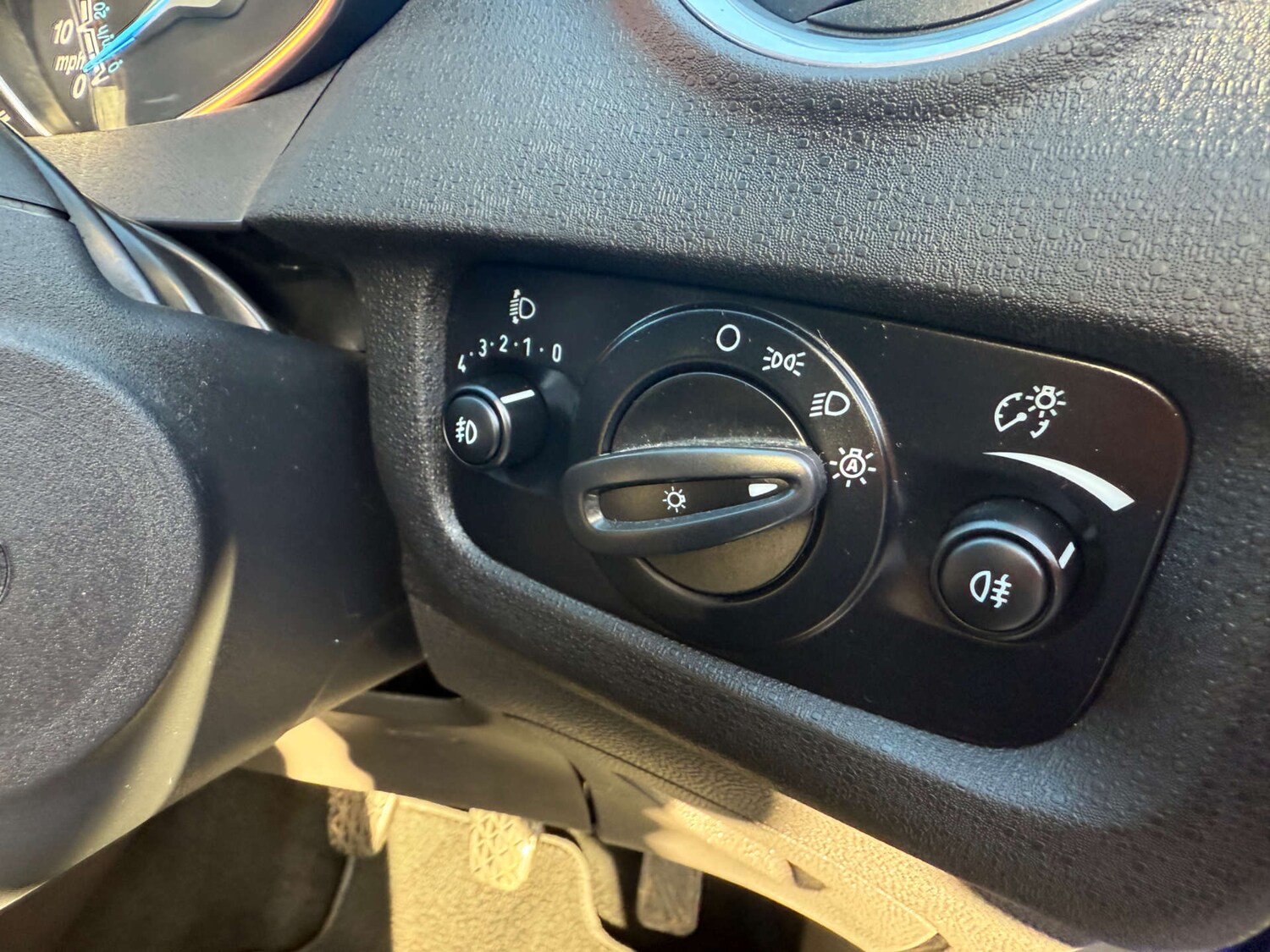 Used Ford Fiesta 2015 for sale - 76830151: Photo 27