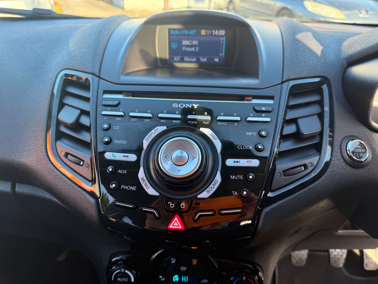 Used Ford Fiesta 2015 for sale - 76830151: Photo 28