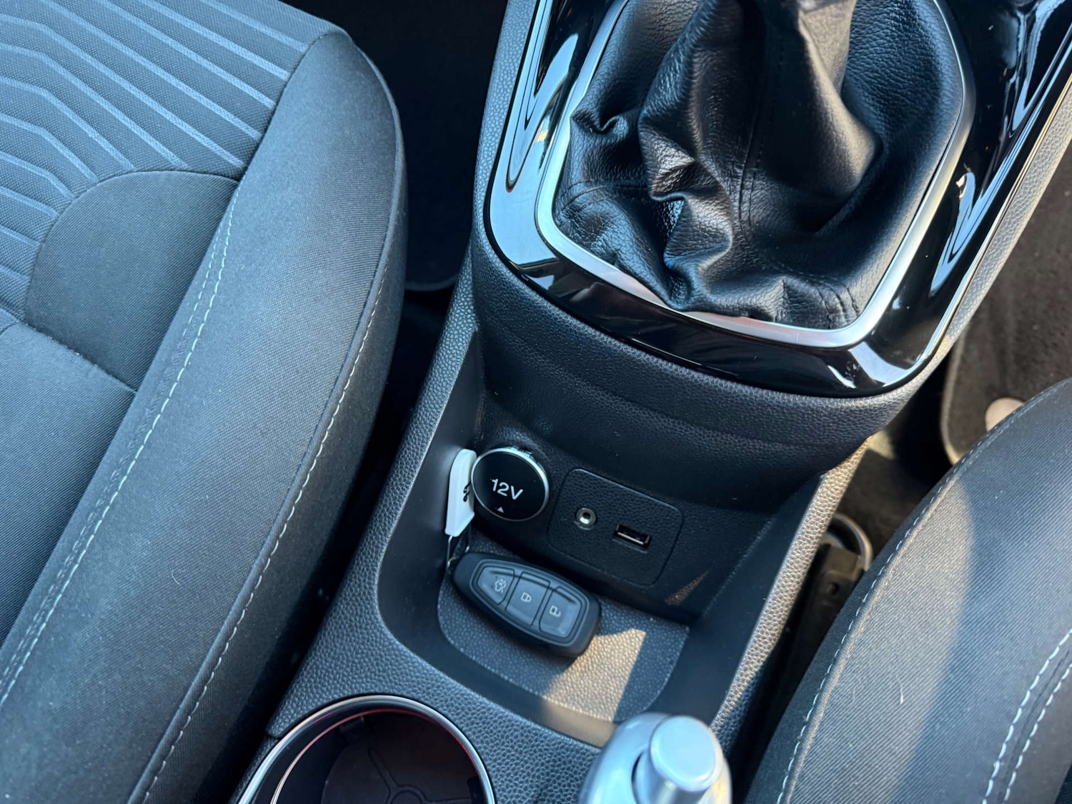 Used Ford Fiesta 2015 for sale - 76830151: Photo 31