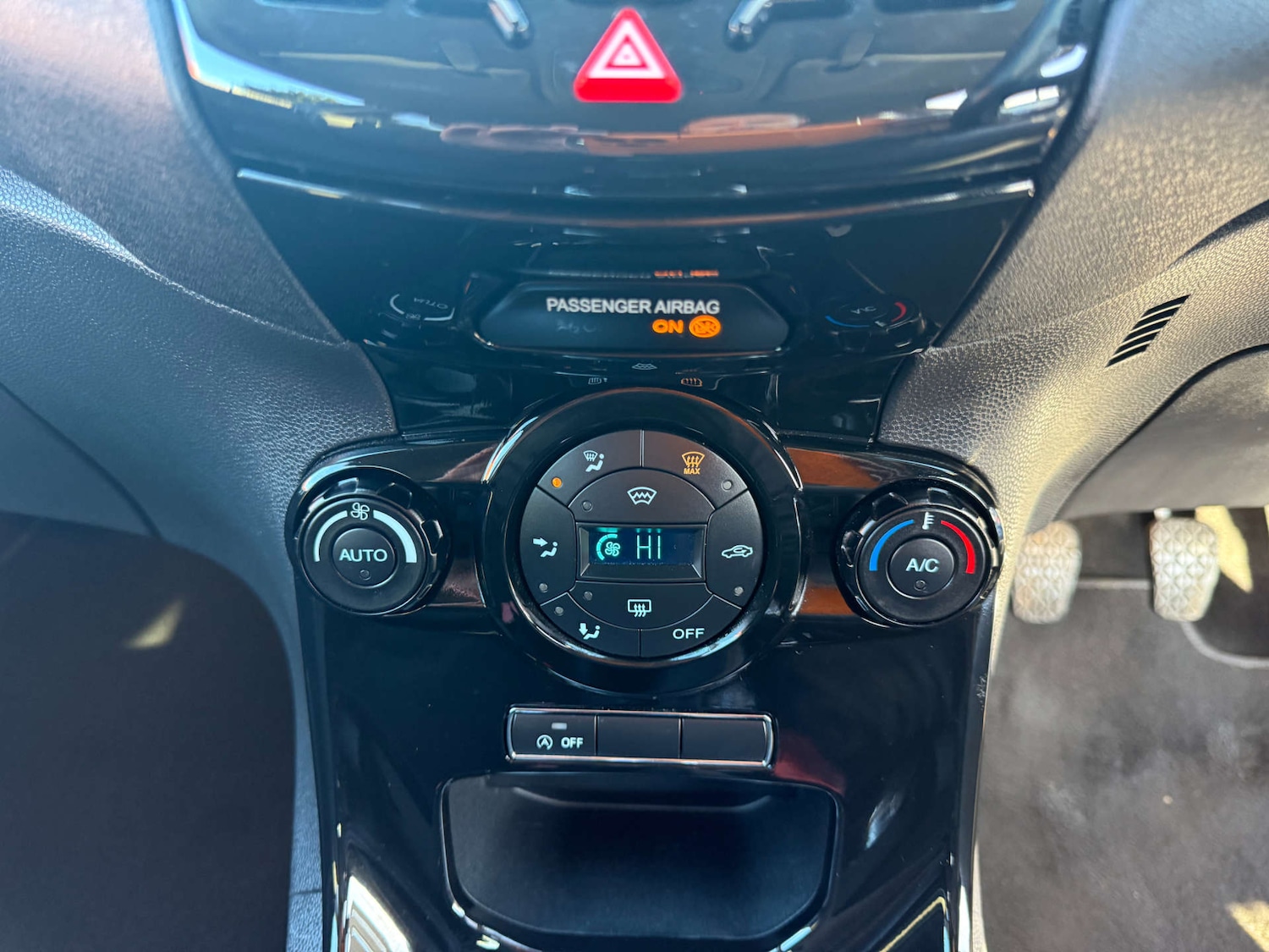 Used Ford Fiesta 2015 for sale - 76830151: Photo 33