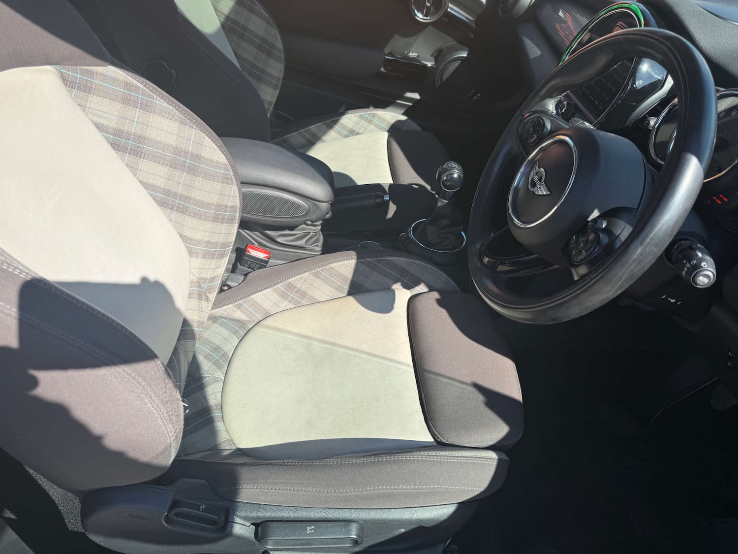 Used MINI Hatch 2015 for sale - 76354246: Photo 24