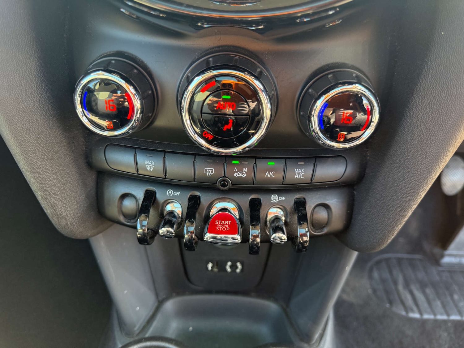 Used MINI Hatch 2015 for sale - 76354246: Photo 33