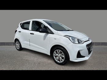 Used Hyundai i10 2018 for sale - 78944433: Photo