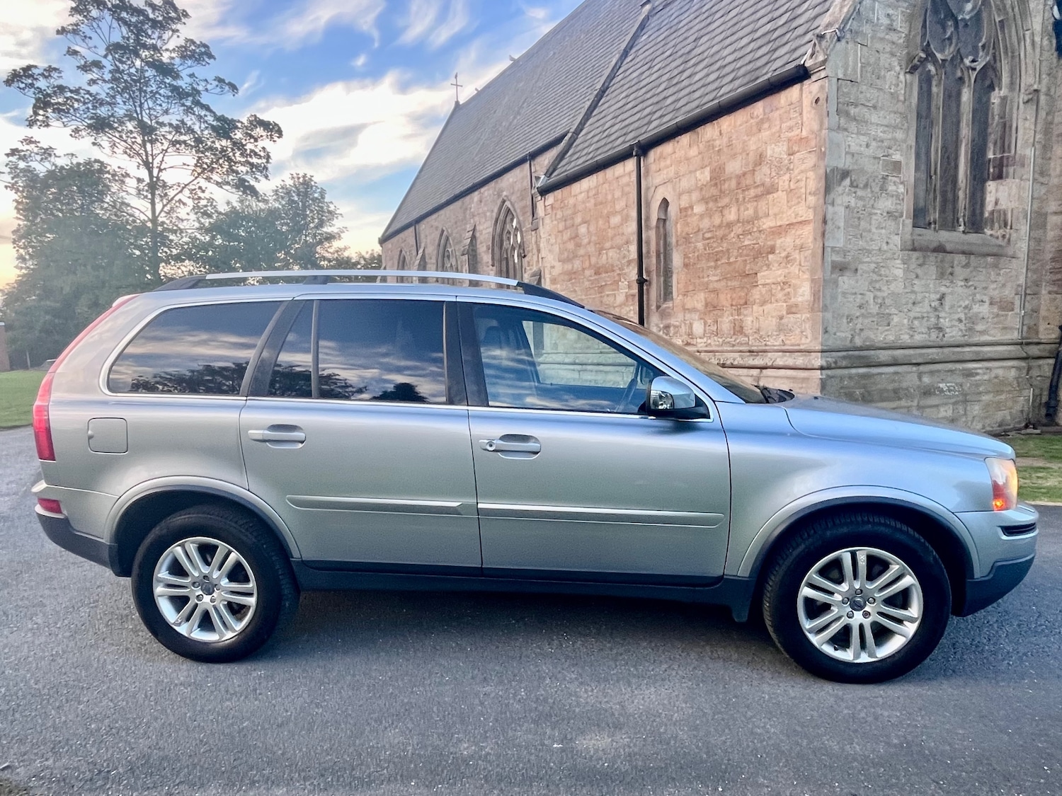 Used Volvo XC90 2010 for sale - 75937888: Photo 11