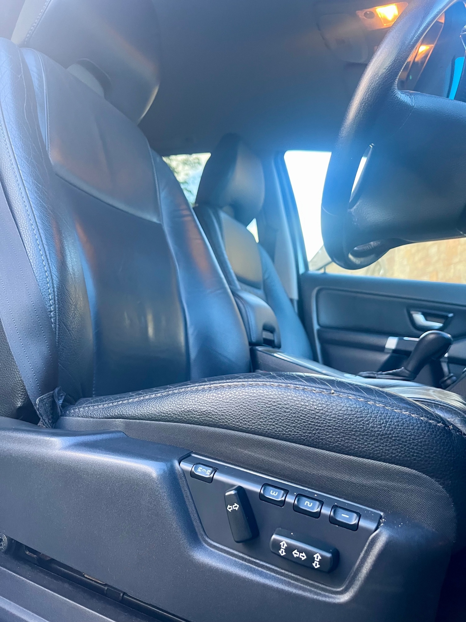 Used Volvo XC90 2010 for sale - 75937888: Photo 13