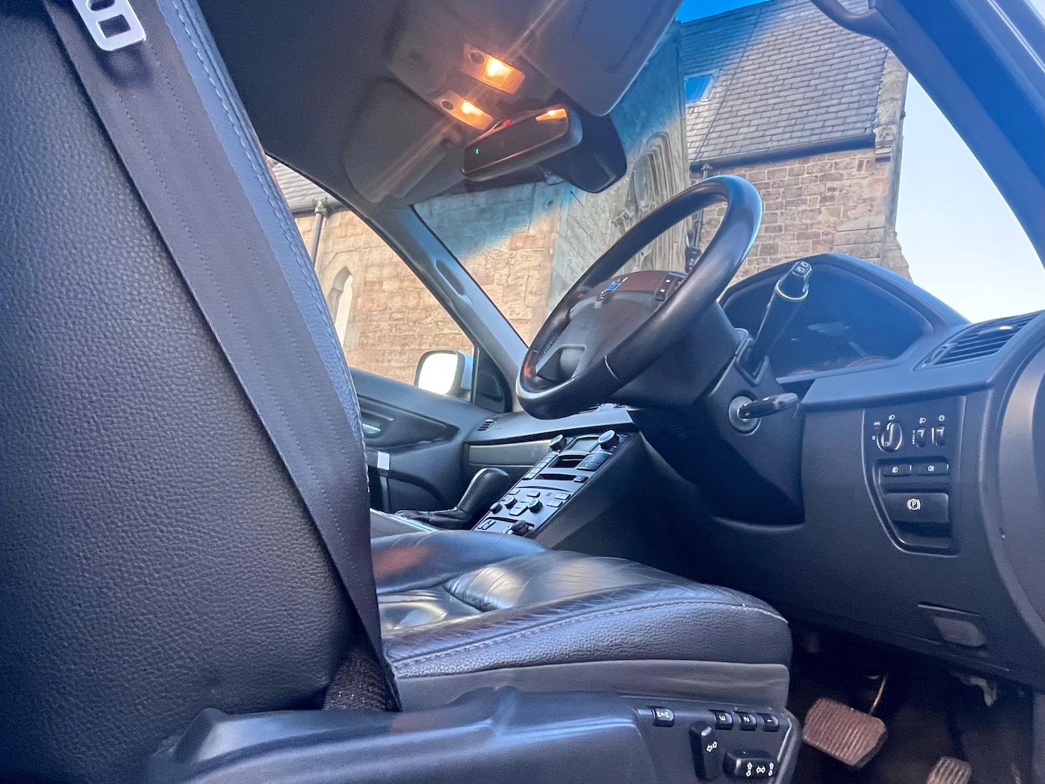 Used Volvo XC90 2010 for sale - 75937888: Photo 14