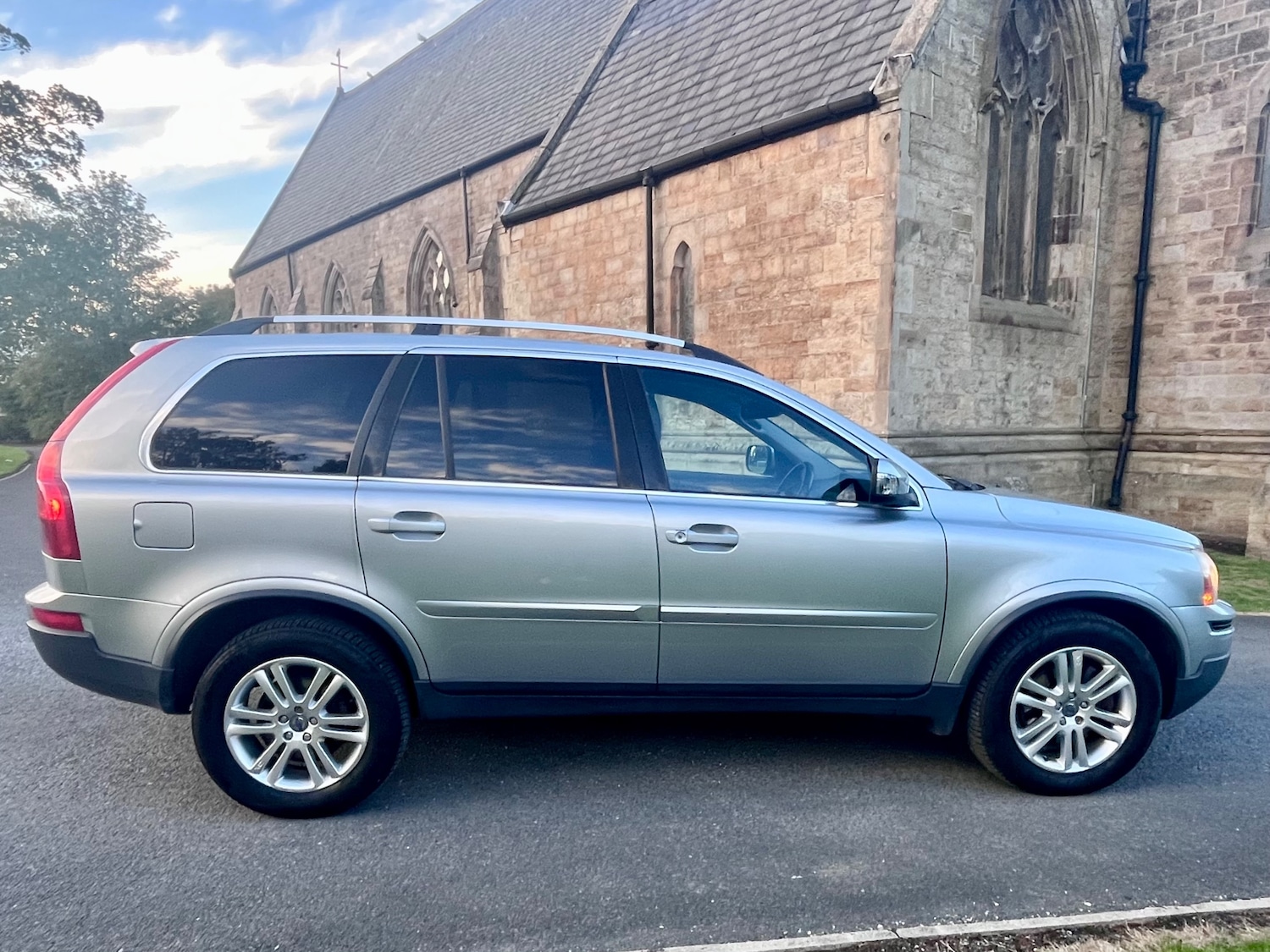 Used Volvo XC90 2010 for sale - 75937888: Photo 37