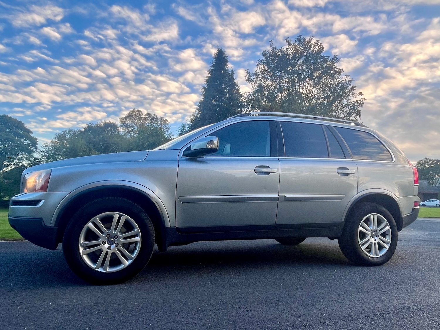 Used Volvo XC90 2010 for sale - 75937888: Photo 42