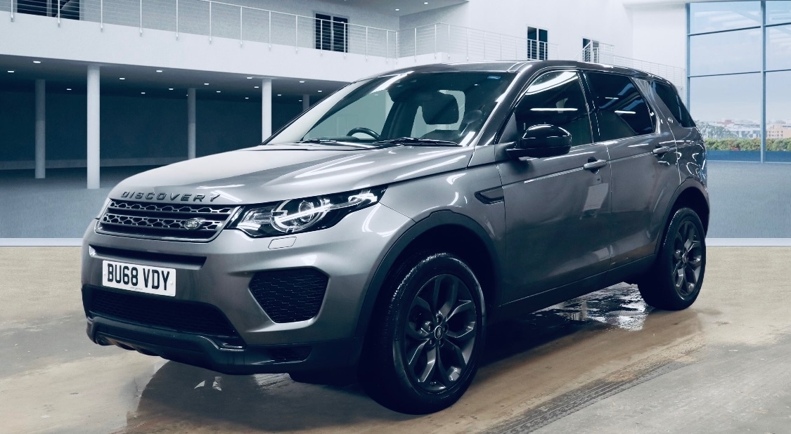 Used Land Rover Discovery Sport 2018 for sale - 77092812: Photo 2